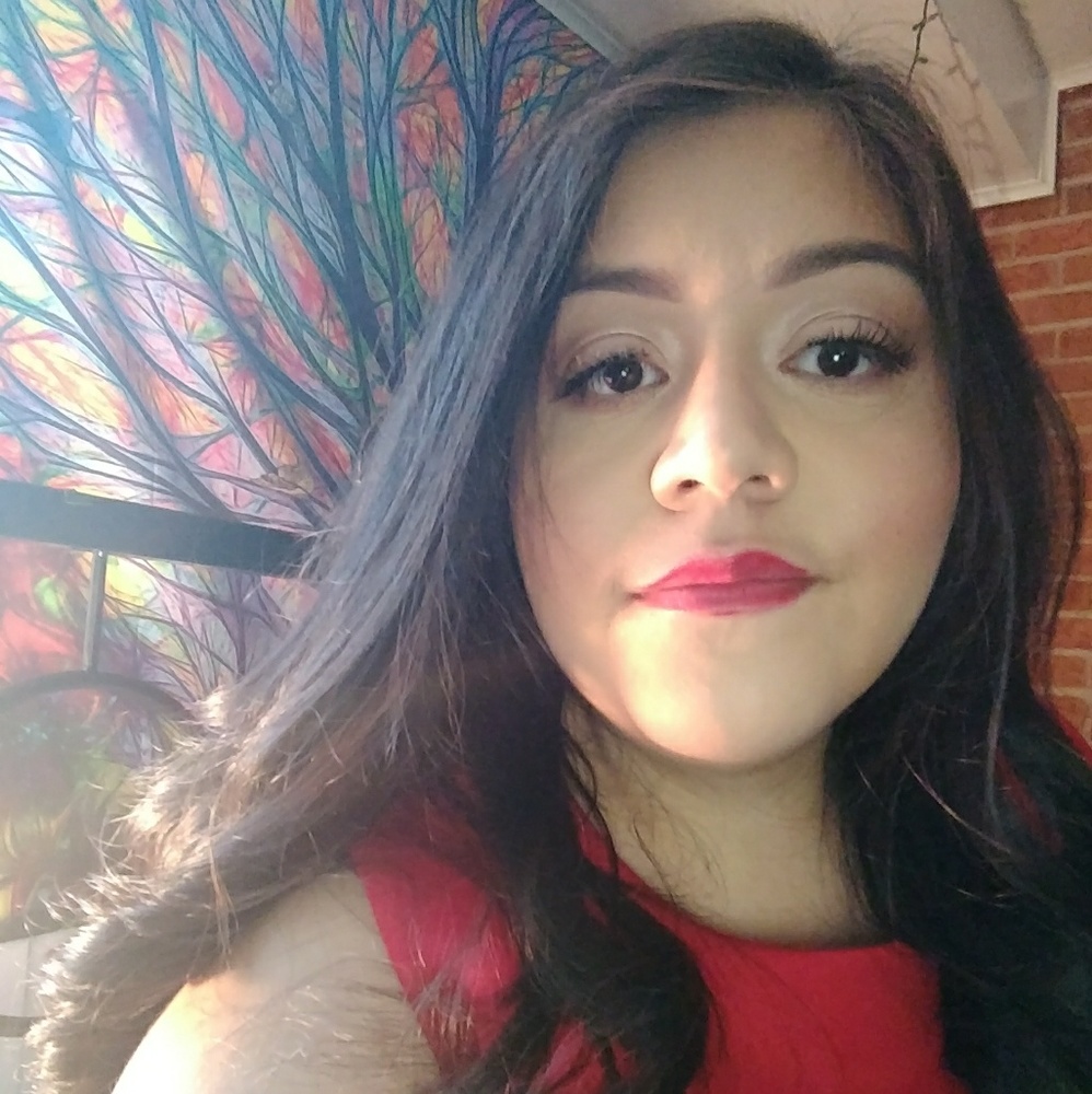 Meet your Posher, Yeny